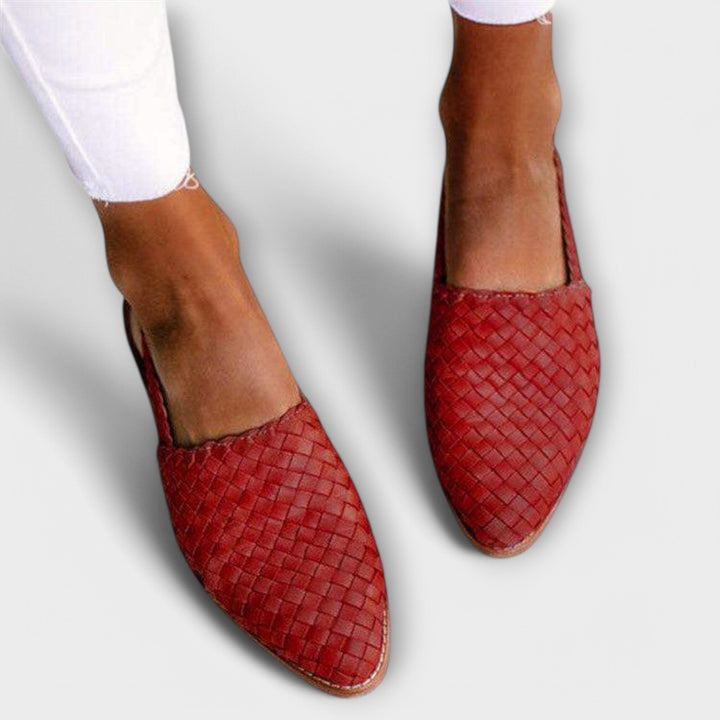 Luisa – Stylish Moccasins