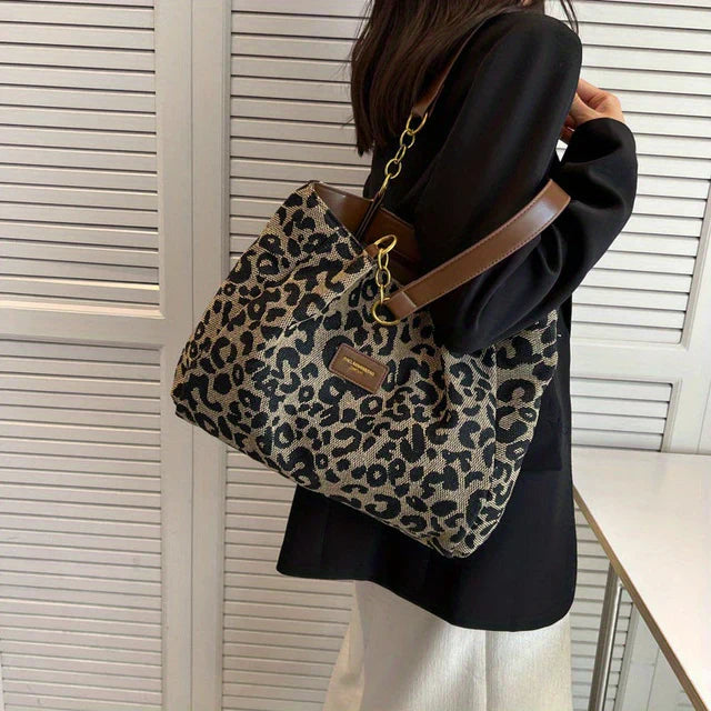 Nora - Leopard Charm Bag