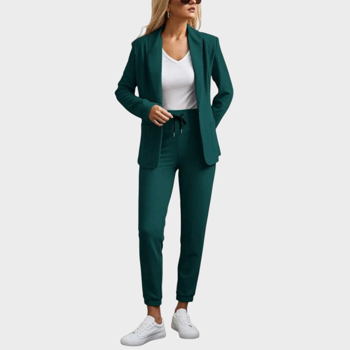 Mila – Comfortable Suit