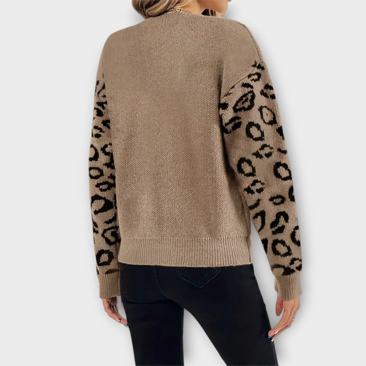 Sabrin - Leopard Design Sweater