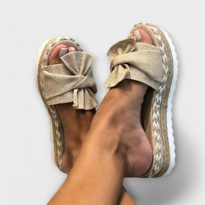 Solegenius – Orthopaedic Sandal with Bow