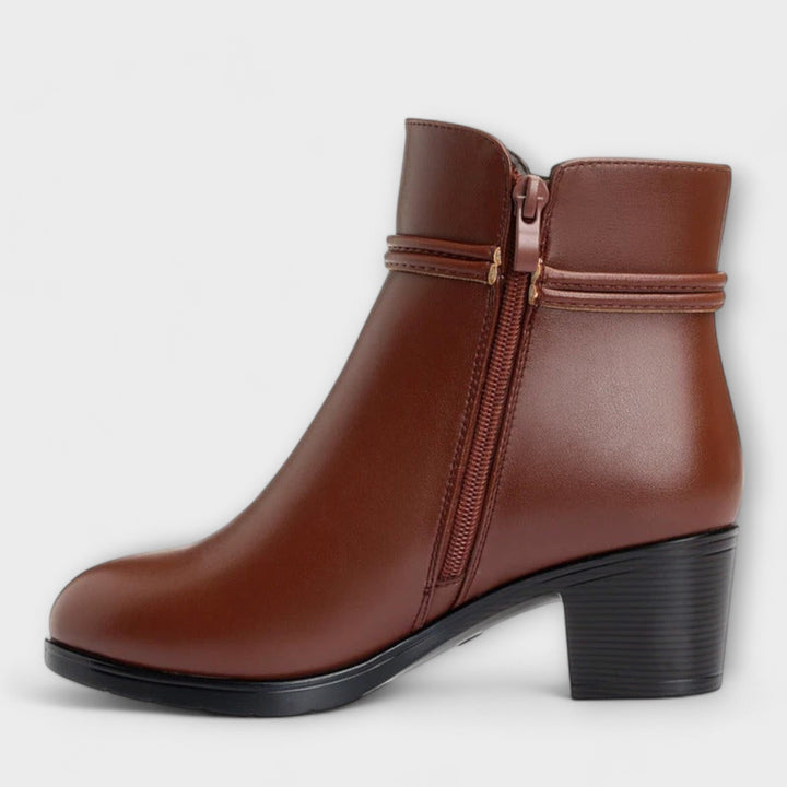 Frederika – Elegant Boots with Zip