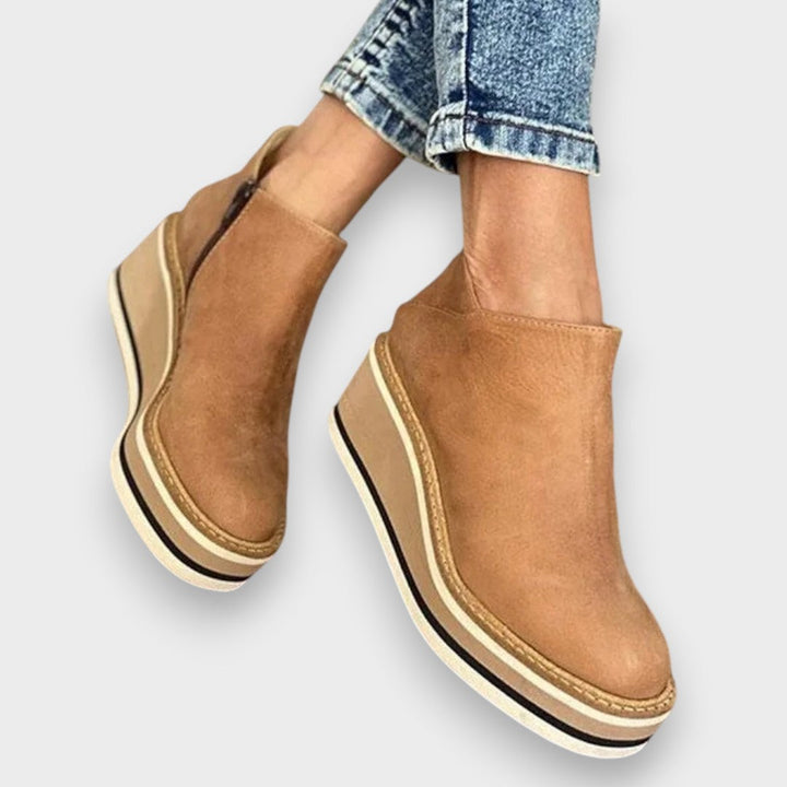 Solvina - Elegant waterproof boots