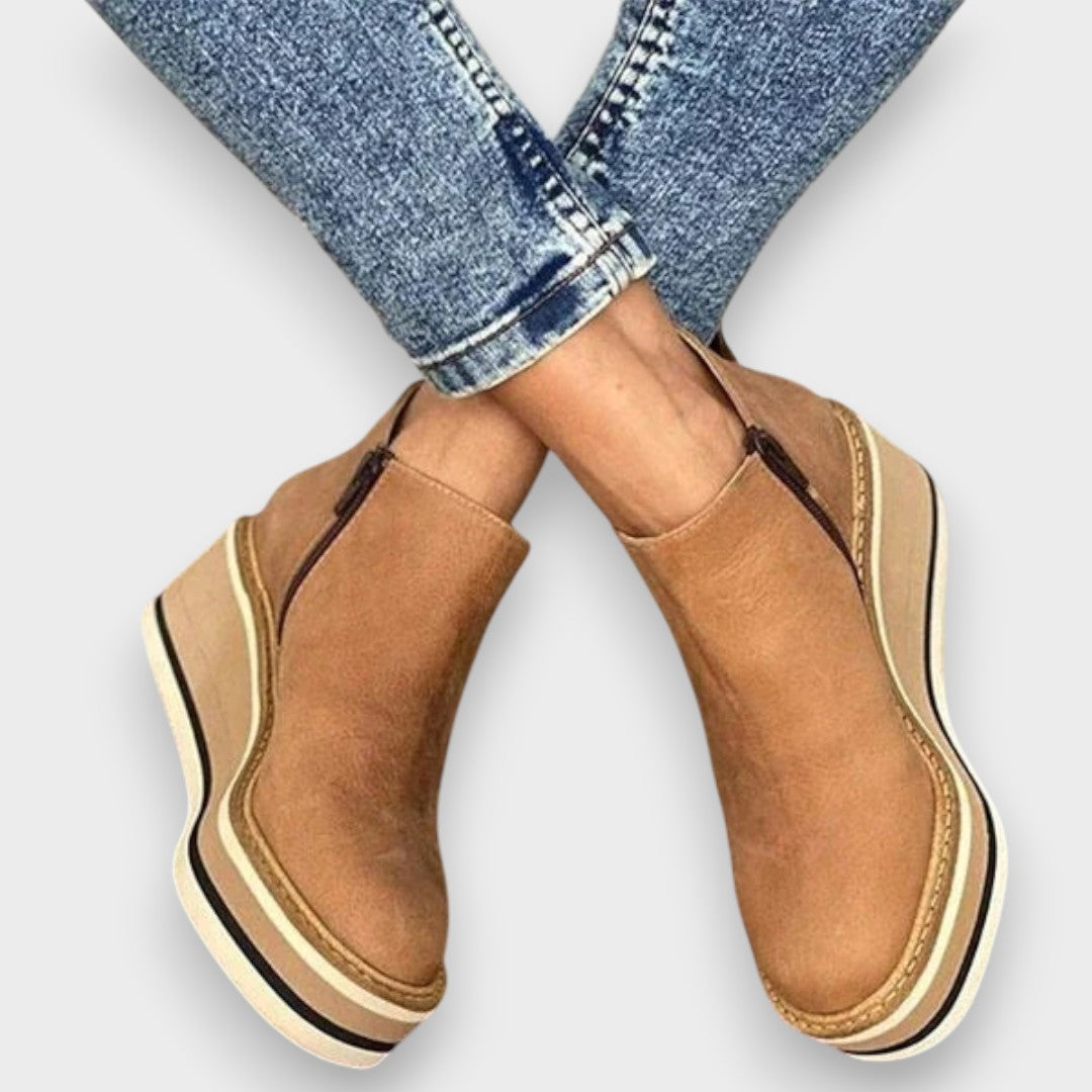 Solvina - Elegant waterproof boots