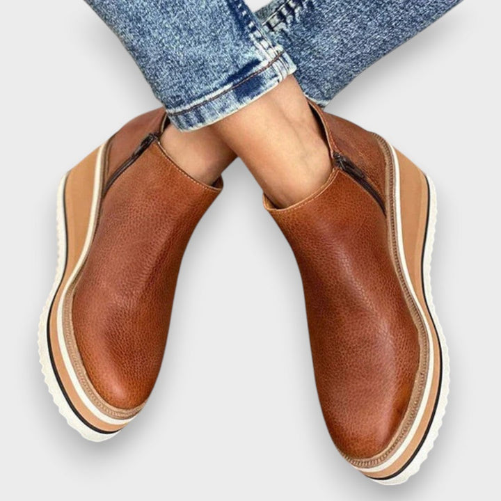 Solvina - Elegant waterproof boots