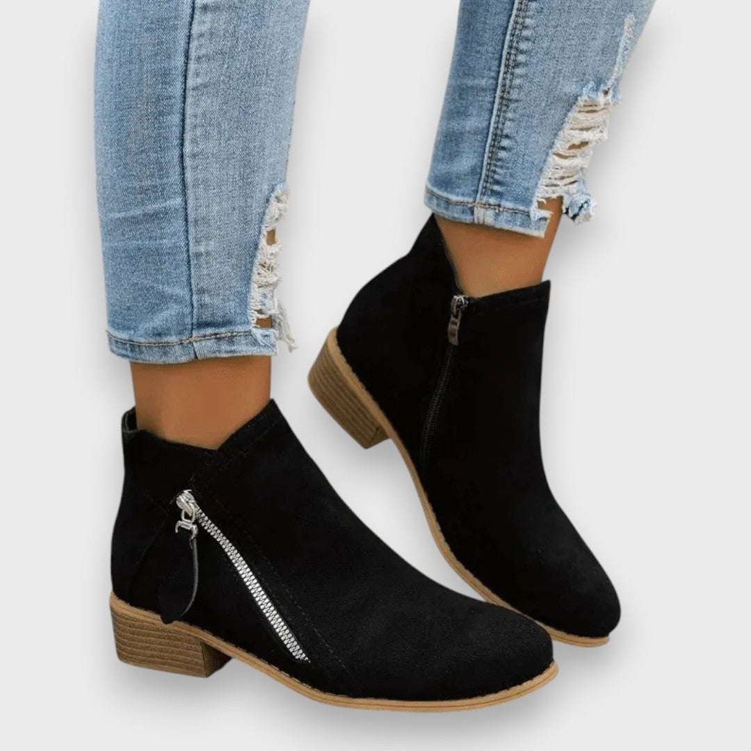 Micaela - Vintage Boots