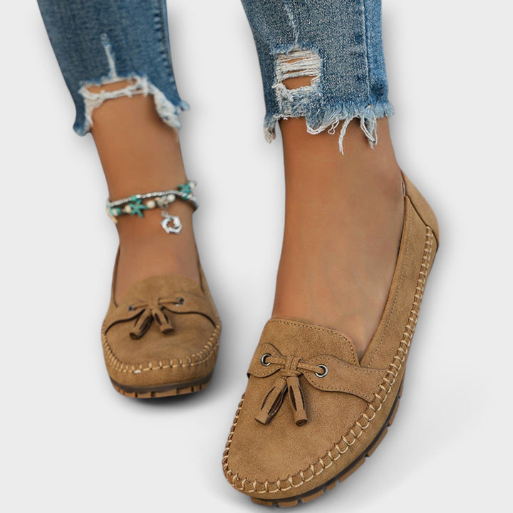 Lise – Timeless Moccasins