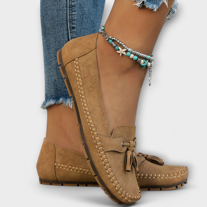 Lise – Timeless Moccasins