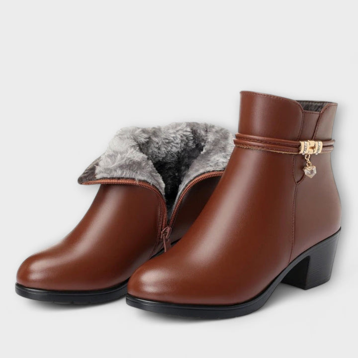 Frederika – Elegant Boots with Zip