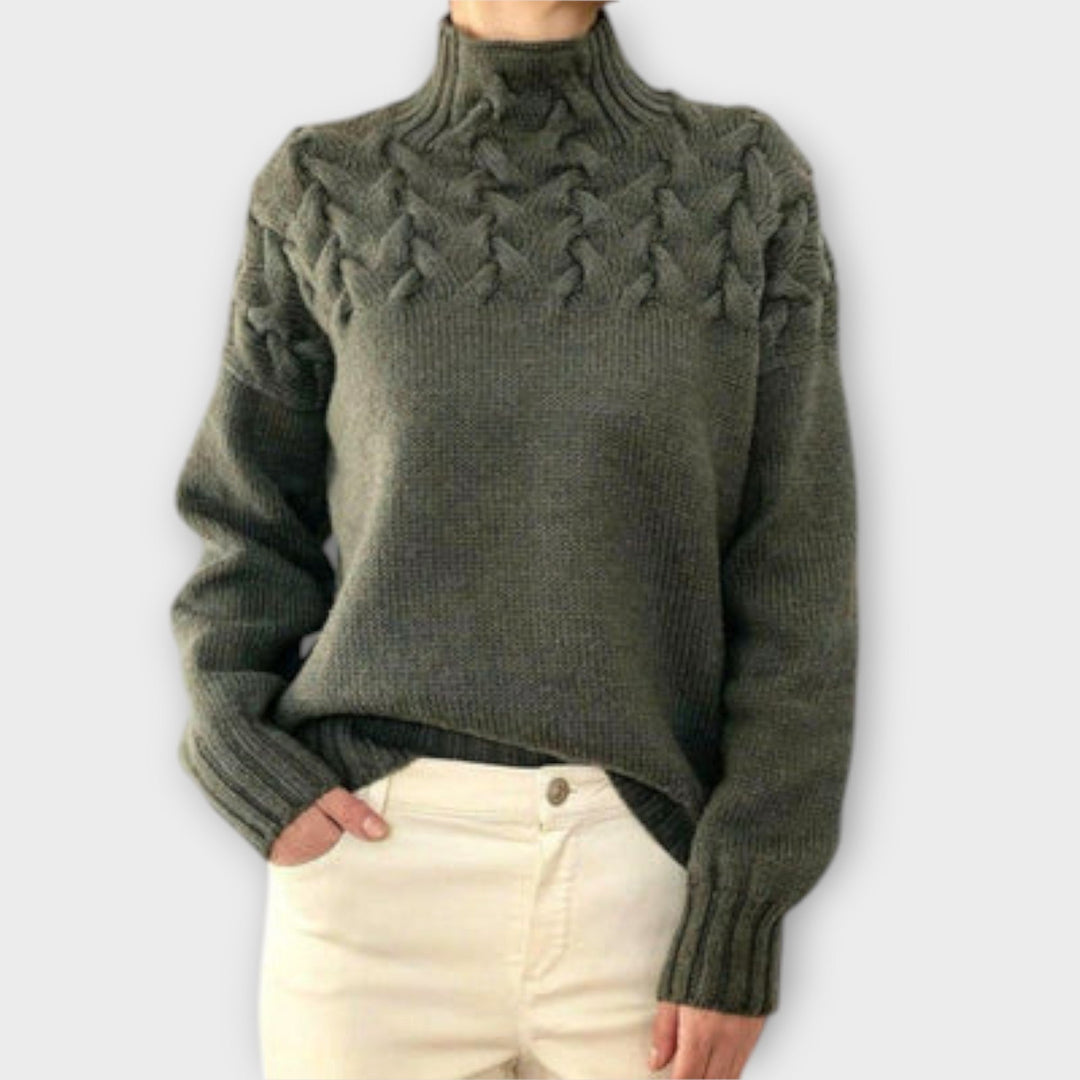Eva - Jumper with Cable Knit Detail