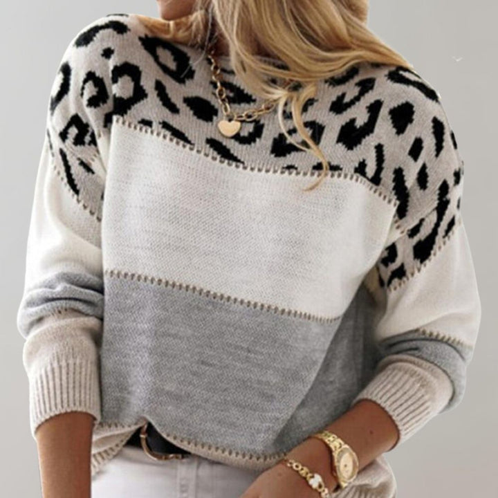 Sara - Leopard Print Sweater