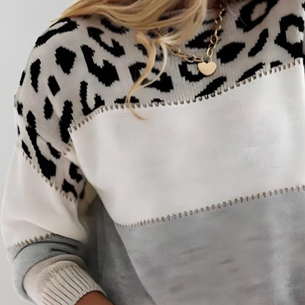 Sara - Leopard Print Sweater