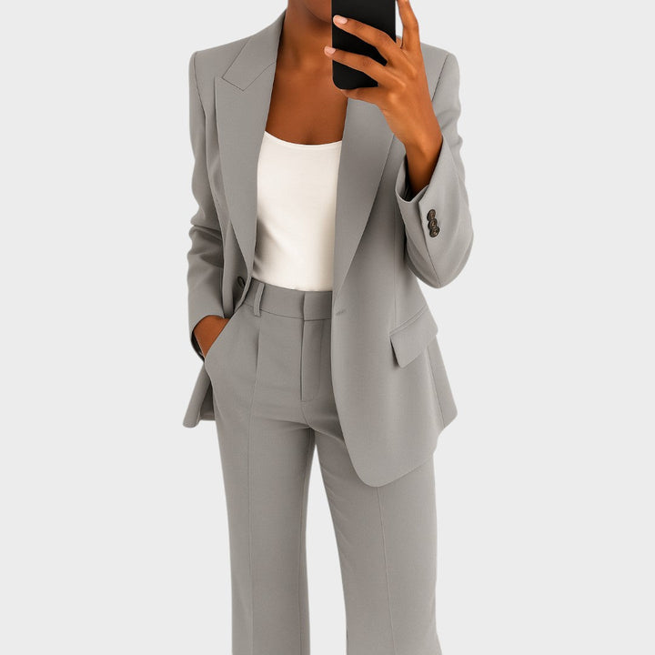 Genoveva - Elegant Women’s Suit