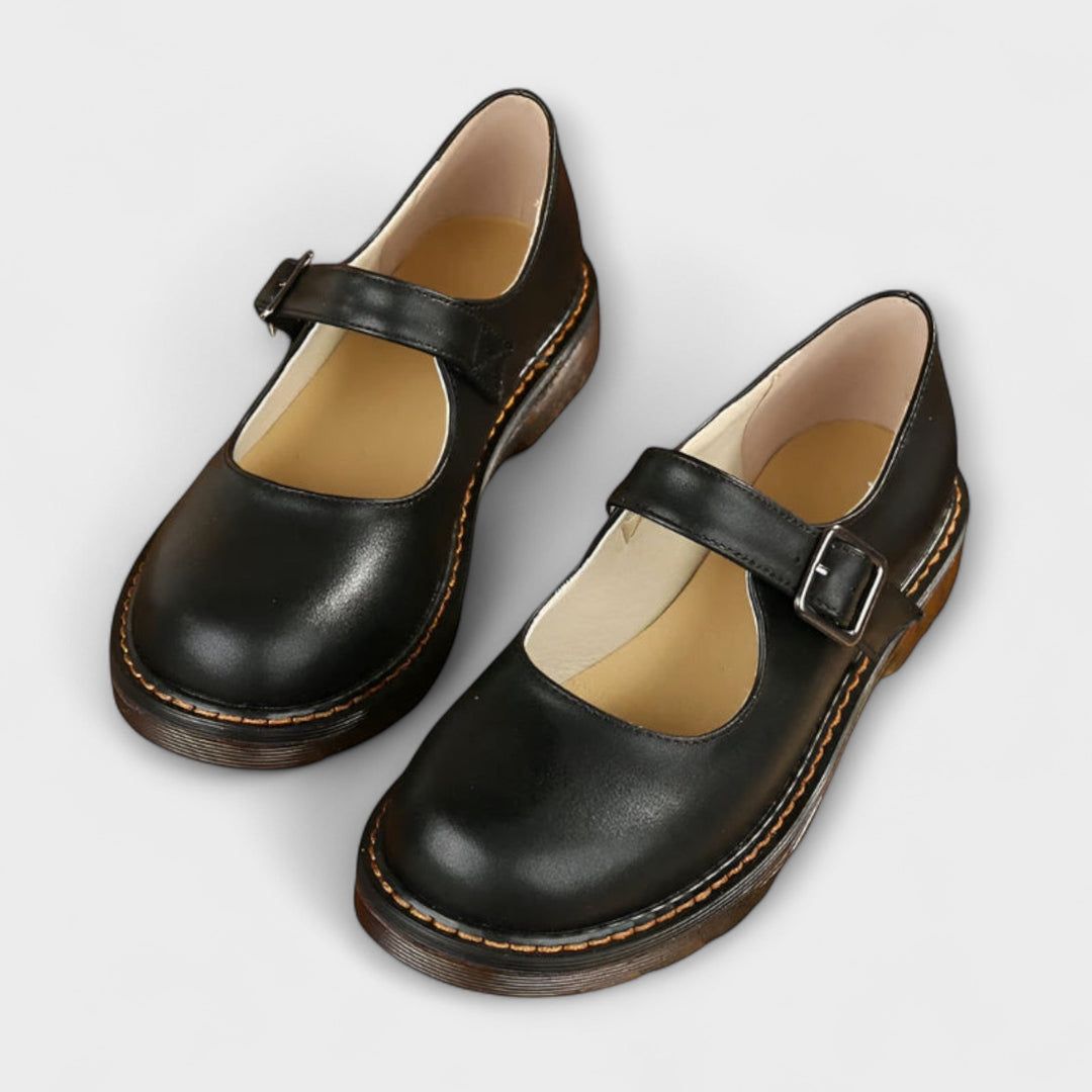 Jane – Leather Shoes with Strap