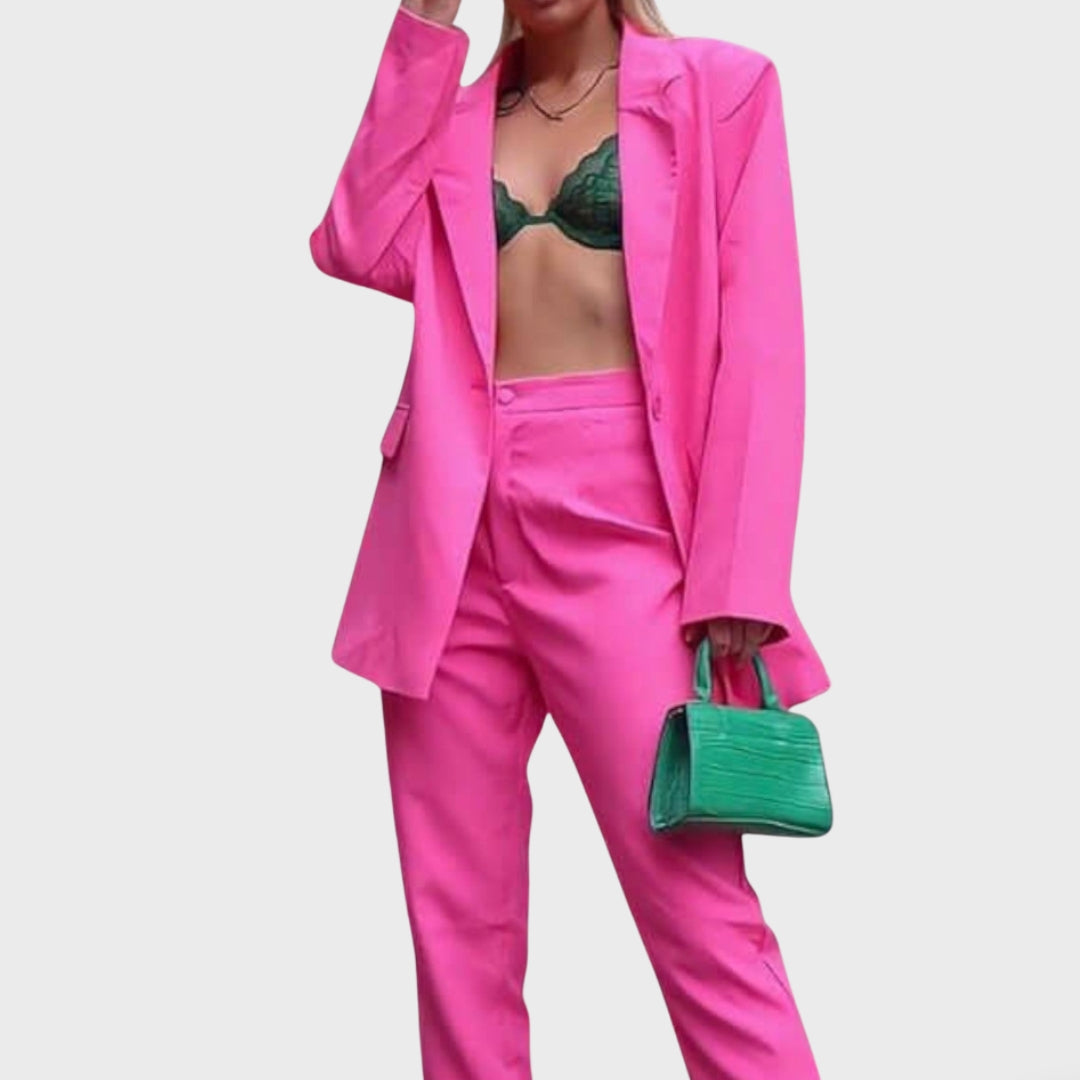 Vesna – Elegant and Modern Suit