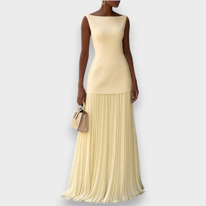 Klara - Sleeveless Pleated Dress