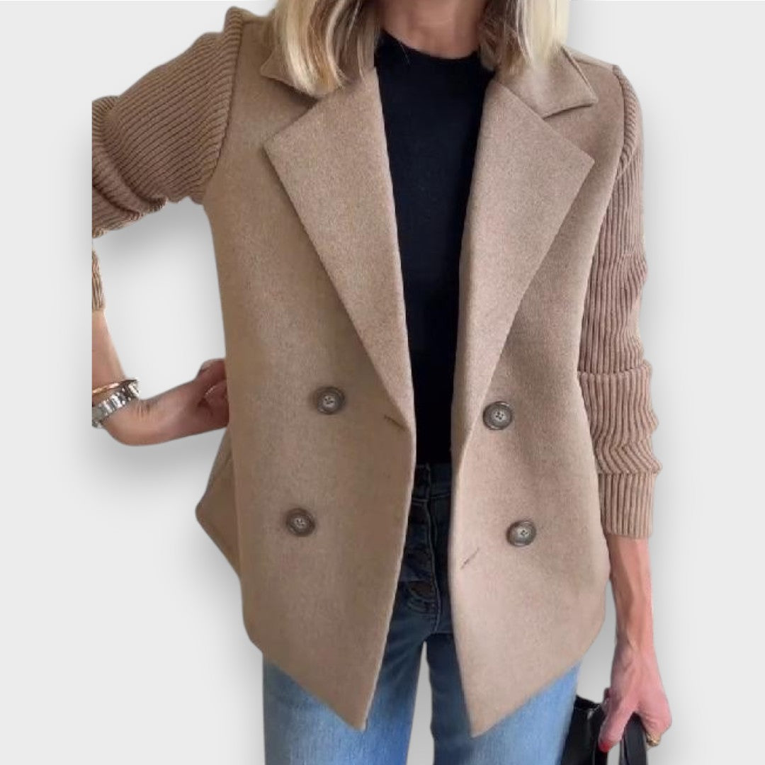 Amora - Elegant Cardigan