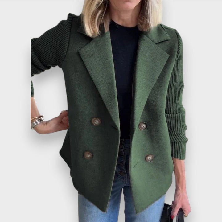 Amora - Elegant Cardigan