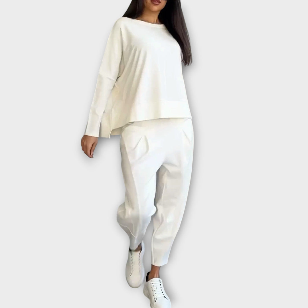 Amalie - Stylish 2-Piece Set