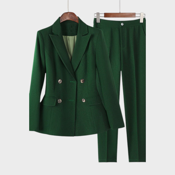 Ivonne – Tailored and Elegant Blazer